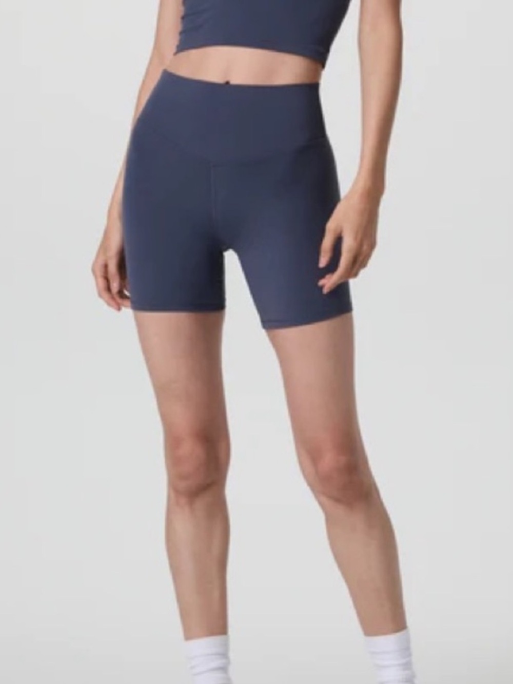 NWT Vuori women's Vuori alltheform short sz XS Azure (B)